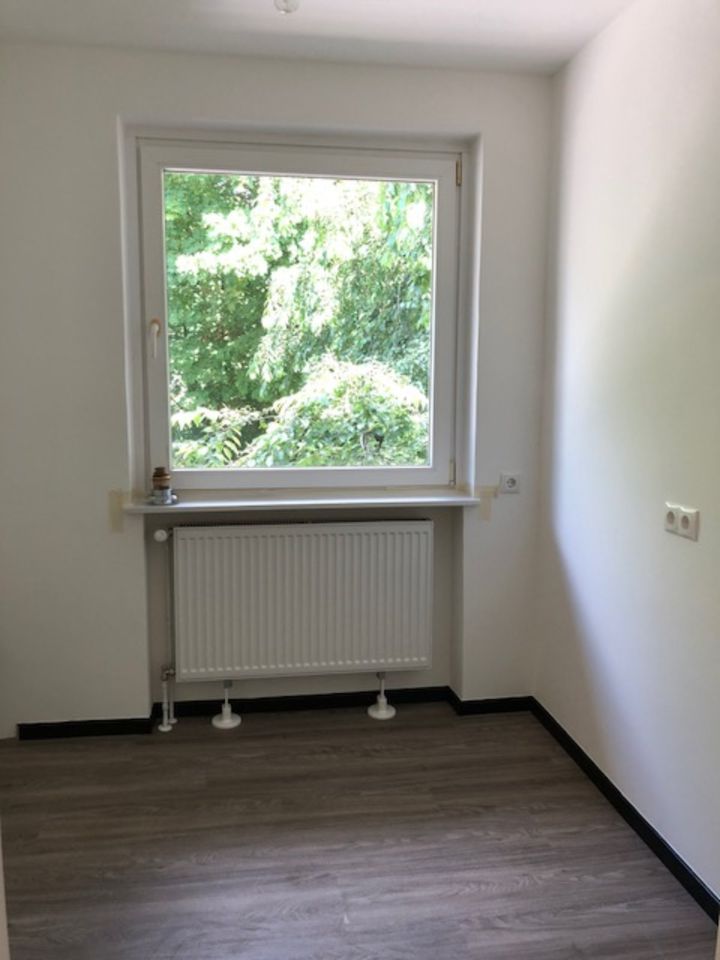 gemütliche 1Zi.Wohnung mit Balkon / umfassend saniert in Hamburg
