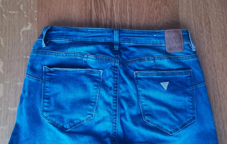 Jeans guess 29 blau wie neu in Hamburg