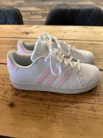 Schöne Sneaker von Adidas Gr. 38 Nordrhein-Westfalen - Elsdorf Vorschau