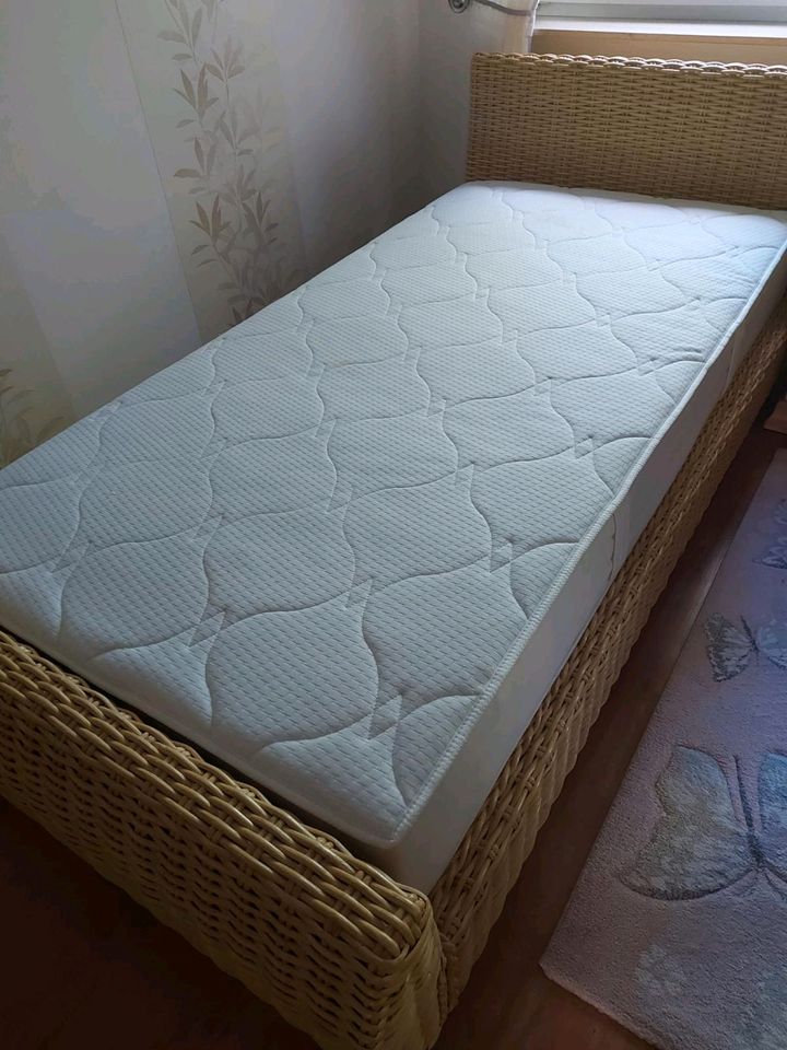 Bett 100x200 cm in Witten abzugeben in Schwerte