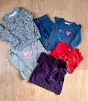Kleidung Mädchen Größe 98/104 Shirt Hose Sweatshirt Nordrhein-Westfalen - Herford Vorschau
