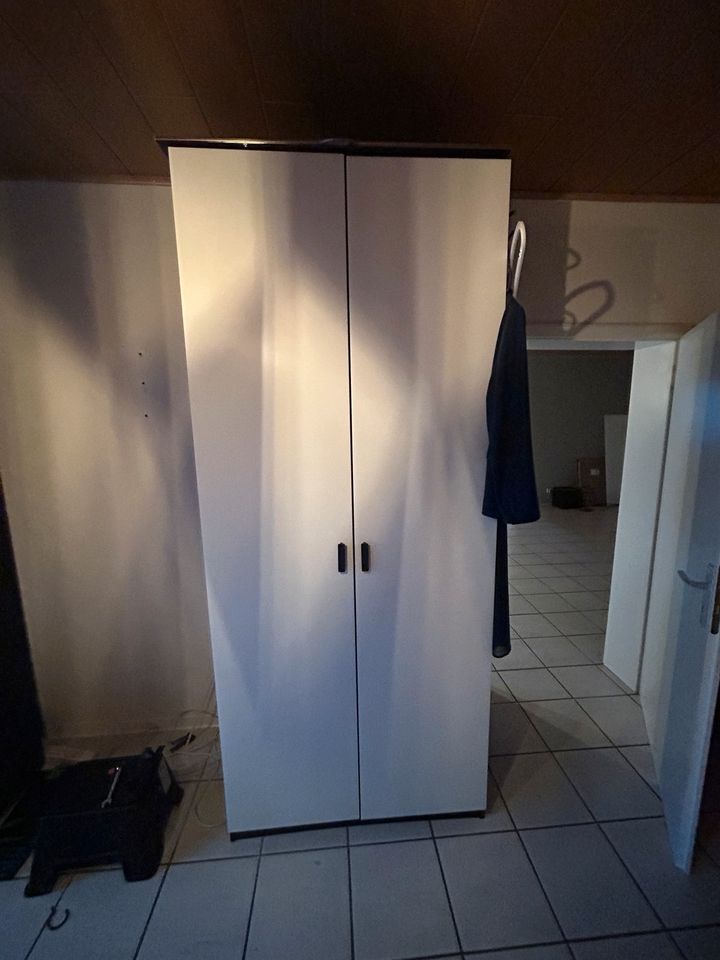 Kleiderschrank in Neuwied