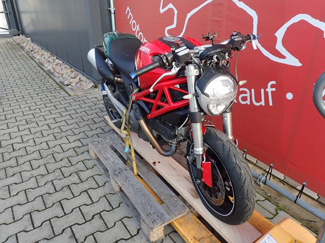 Ducati Monster 696 3 Hand Unfallschaden (Teileverkauf möglich) in Mantel