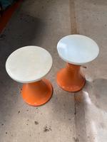 2x Hocker Anett Vollplast DDR Bauhaus Space Age Sitz Sachsen-Anhalt - Dessau-Roßlau Vorschau