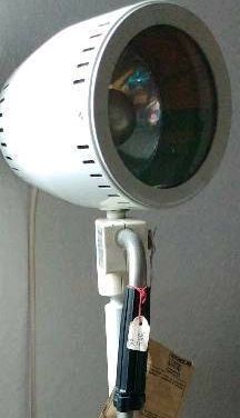 Lampe Orginal Hanaulux Arztlampe Bestrahlung UV Retro Deko in Neuss