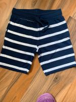 Shorts kurze Hose Sommer Gr. 116 wie neu Nordrhein-Westfalen - Ratingen Vorschau