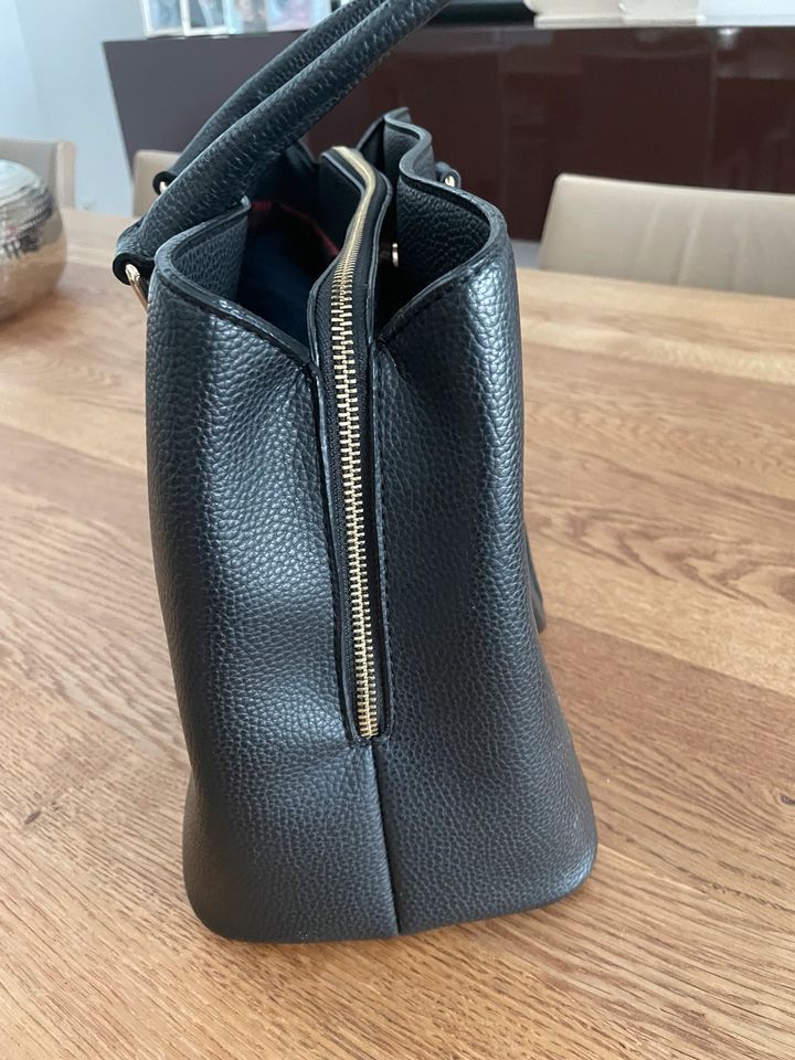 Ledertasche neu, schwarz in Mönchengladbach