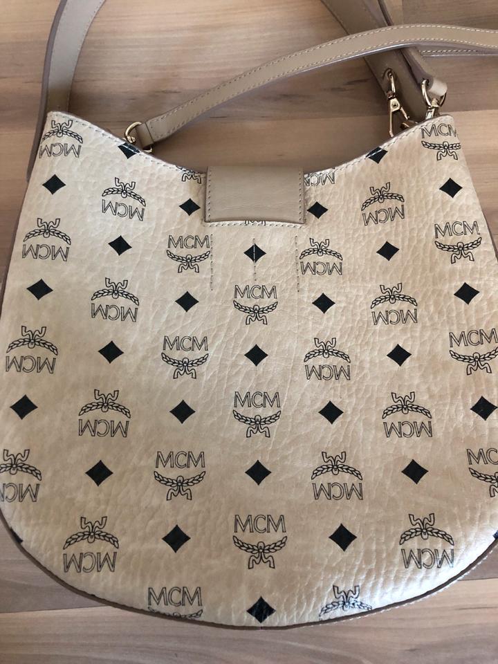 Mcm patricia hobo bag hotsell