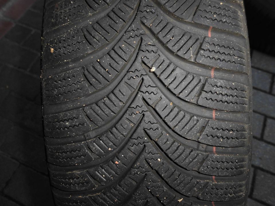 4Stahlfelgen 5;5Jx15H2  ET54  mit Winterreifen185/65R15 88T in Herzebrock-Clarholz