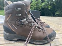 Lowa Wanderschuhe 41,5  Mauria Vollleder Nordrhein-Westfalen - Ratingen Vorschau