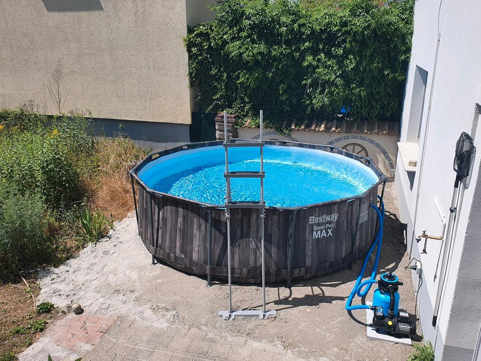 Bestway Steel Pro Max Pool in Mahlberg