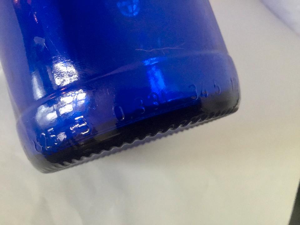 Bierflasche Flensburger Brauerei alte Bierflasche Sammler Blau in Kremmen
