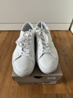 Lacoste Sneaker Gr. 38 in Weiß **Top Zustand** Brandenburg - Falkensee Vorschau