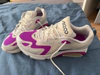 Nike Air /Schuhe / Sneakers Größe 42 Nordrhein-Westfalen - Troisdorf Vorschau