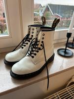 Dr. Martens weiß Gr. 40 Niedersachsen - Oldenburg Vorschau