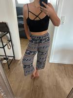 Stoffhose mit Elefanten high waist Bayern - Gerbrunn Vorschau