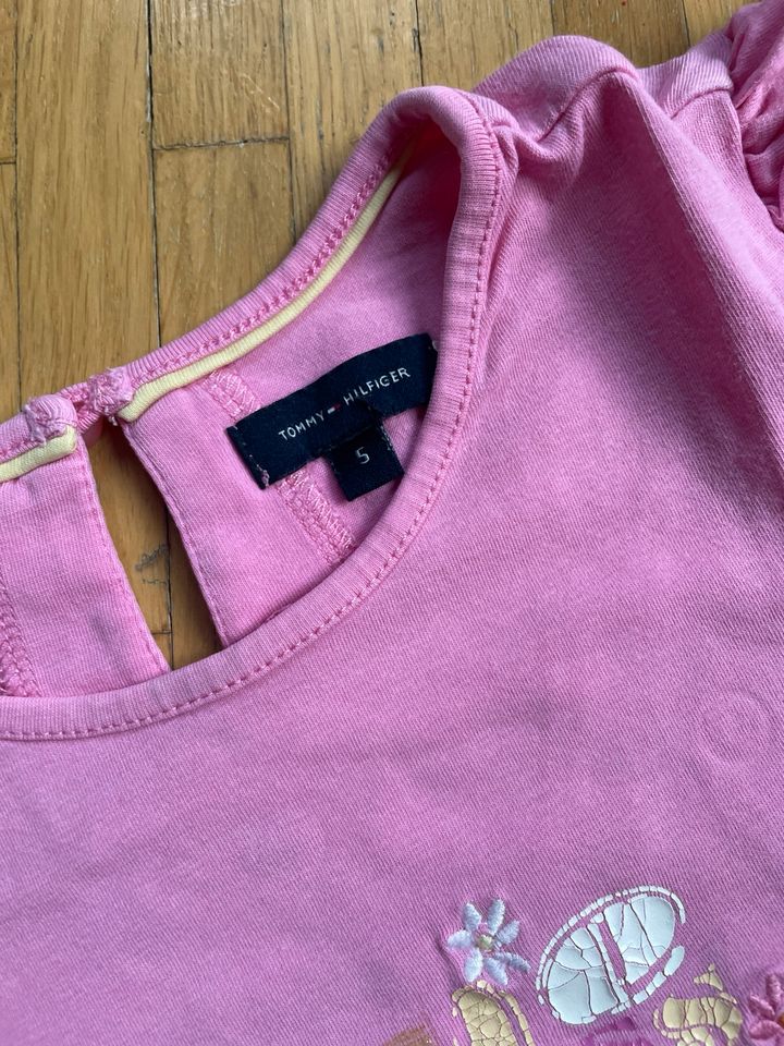 Tommy Hilfiger T-Shirt Mädchen - pink - Gr.5 (116) in Mainz