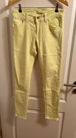 Jeans Skara Slim  von Marc O‘Polo in neon gelb 29/30 Bayern - Tuchenbach Vorschau