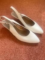 Tamaris Sandalette, Pumps, Fersenriemchen, Gr. 38 Thüringen - Rudolstadt Vorschau