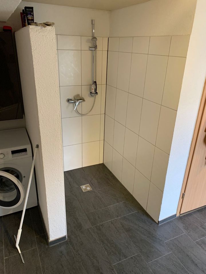 Halle/Werkstatt mit Wohnung in 74626 an A6 in Stuttgart