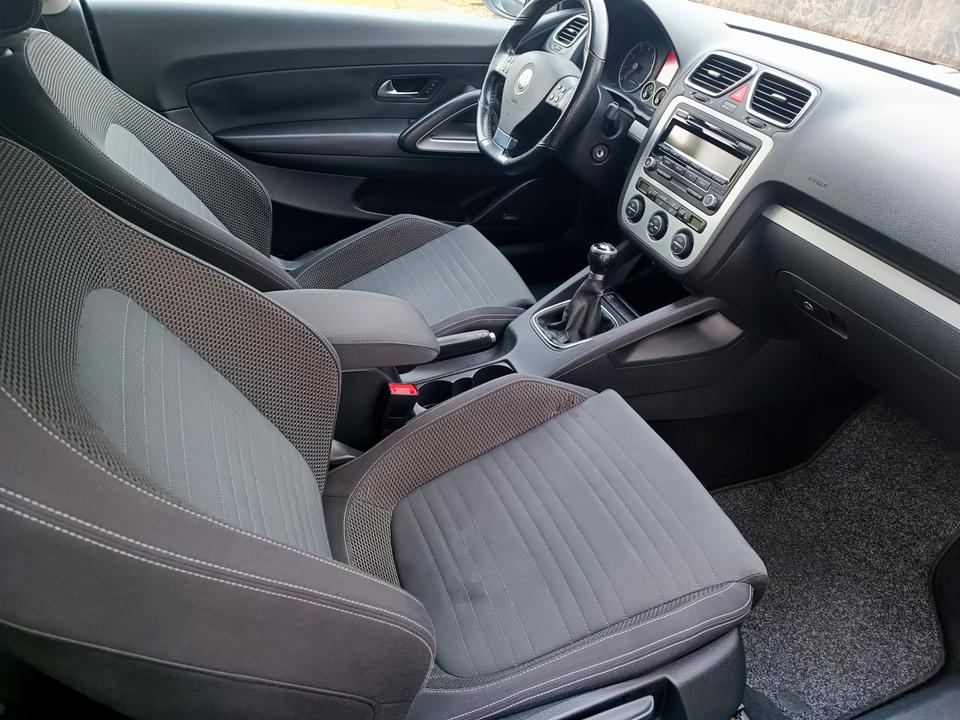 VW Scirocco⭐️TÜV⭐️ 160PS Sport Black Edition Klima SHZ PDC BC in Erbach