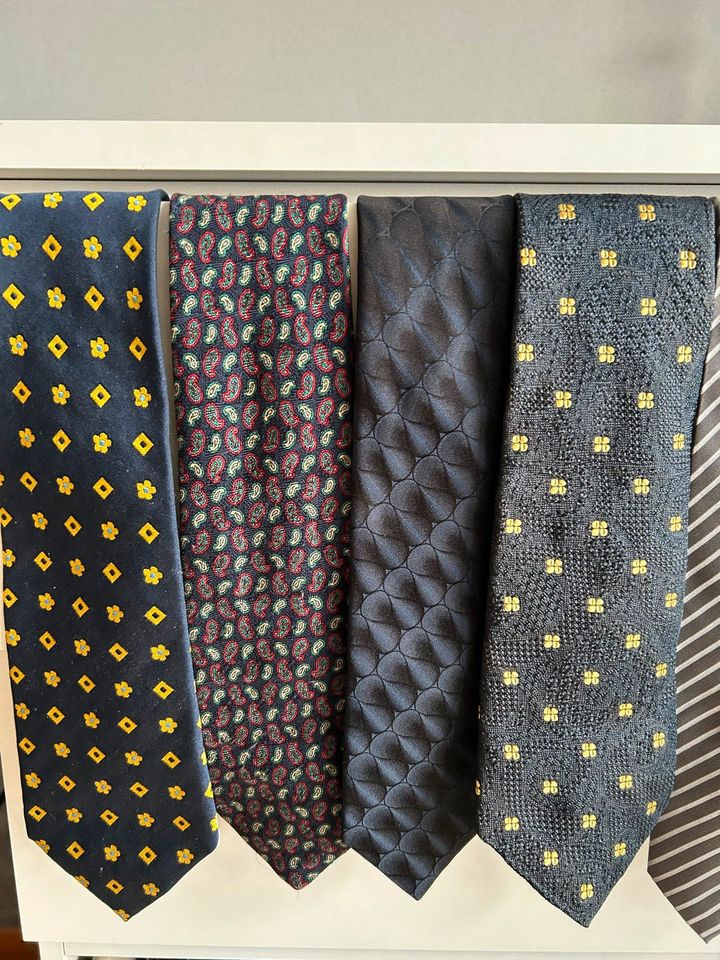 Markenkrawatten Krawatte 100% Seide Einzelpreis in Haverlah