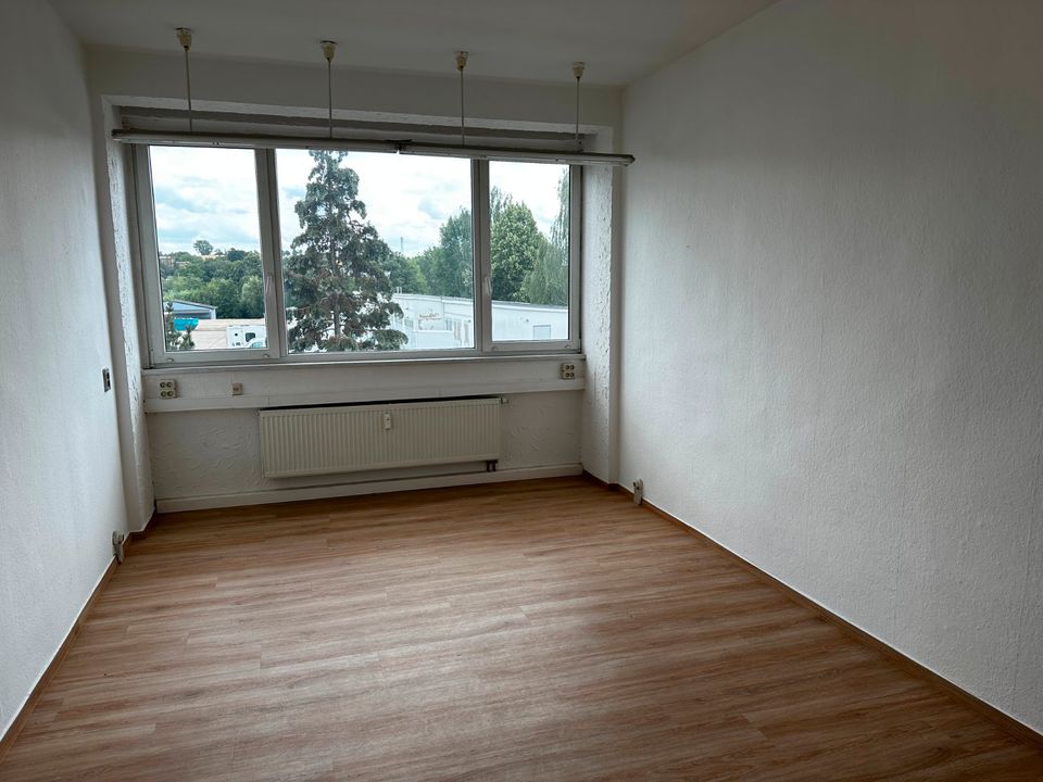 Büro- & Lagerräume in guter Lage in Döbeln (20 m² bis 800 m²) in Coswig (Anhalt)