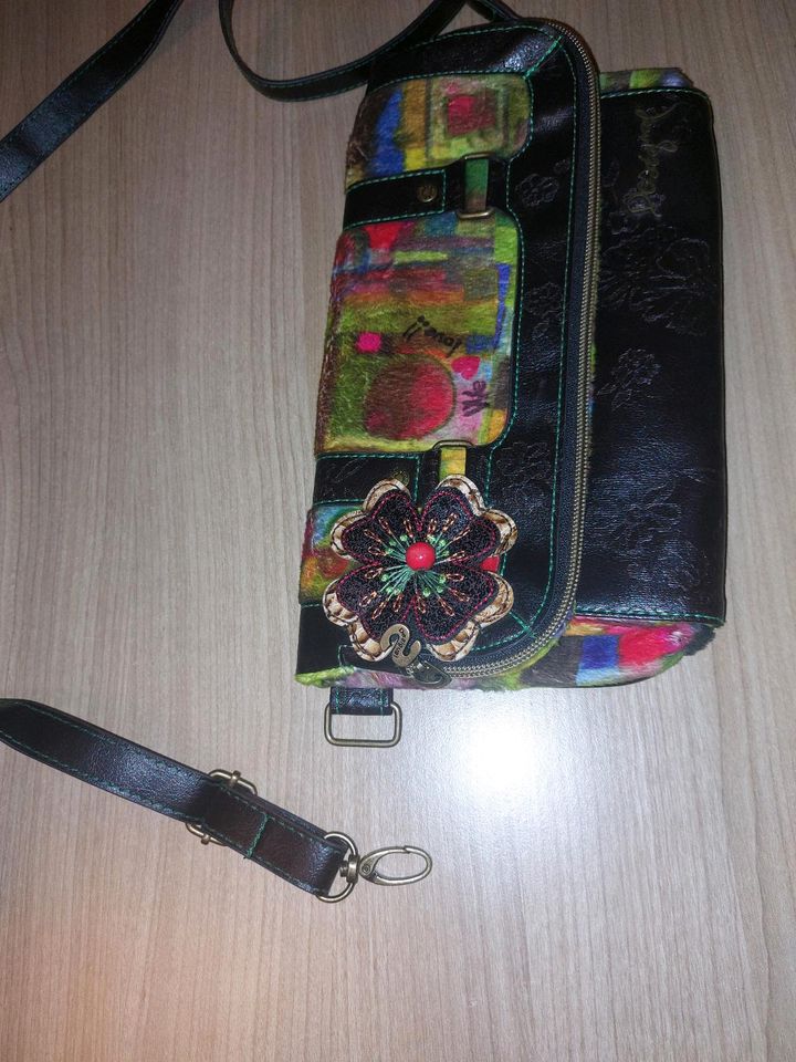 Desigual Tasche Clutch Handtasche in Duderstadt