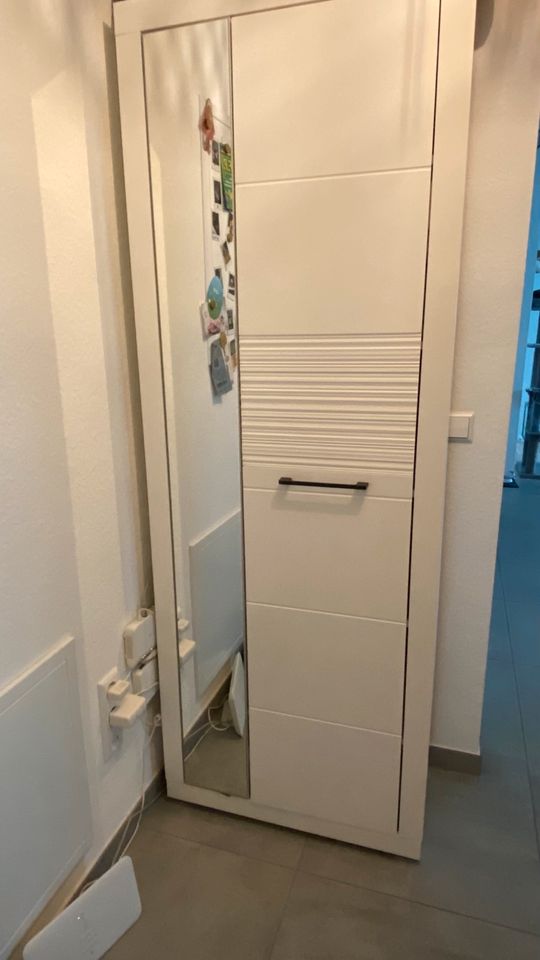 Highboard/Kommode/Schuhschrank in Kuppenheim