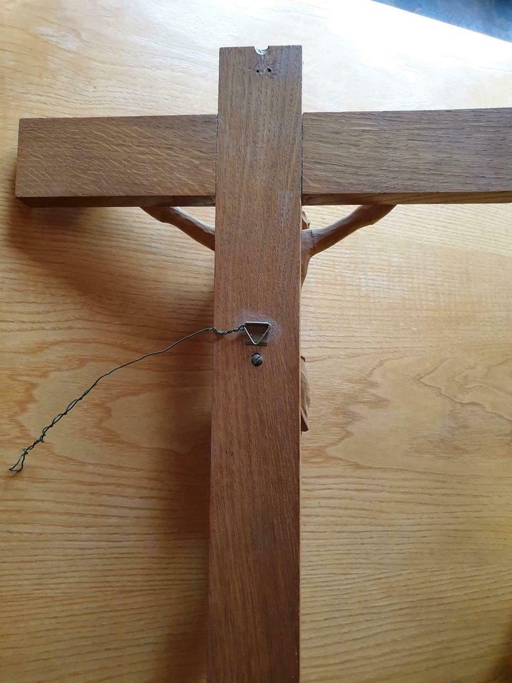 Kruzifix, Jesus, Kreuz, Holzkreuz, Mutter Maria, Dachbodenfund in Wildpoldsried