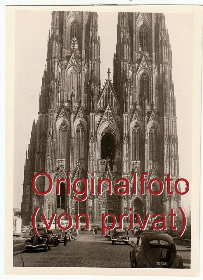 3 alte Fotos Köln 50er Jahre viele alte Autos Oldtimer vorm Dom in Dorstadt