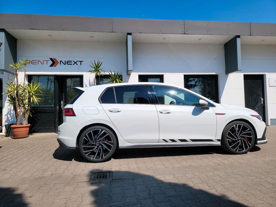 VW Golf 8 GTI Clubsport mieten ab 139€ am Tag oder 1390€ im Monat in Frankfurt am Main