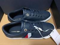 Tommy Hilfiger Sneaker nagelneu, EU 38 Thüringen - Erfurt Vorschau