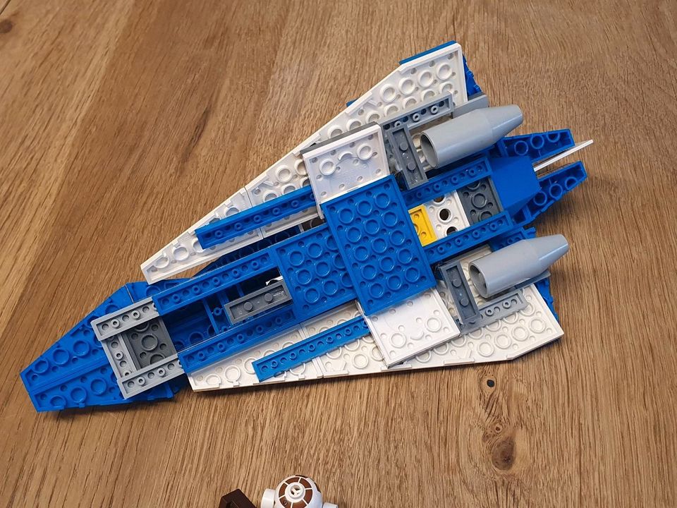 Star Wars Plo Koon's Jedi Starfighter Nr. 8093 *Komplett* in Büchen