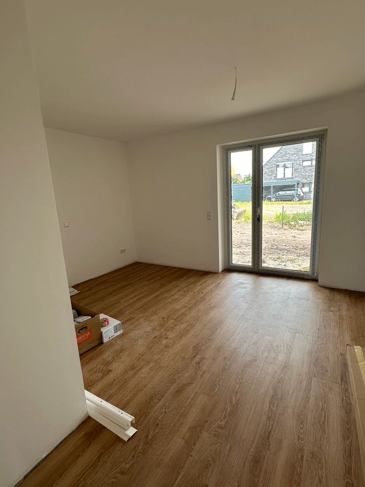 Helle-Neubauwohnung mit eigener Terrasse und separatem Eingang in Steinfurt