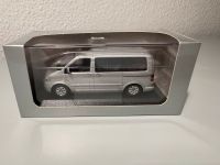 VW T5 Bully Bus Multivan 1:43 silber Hessen - Langgöns Vorschau