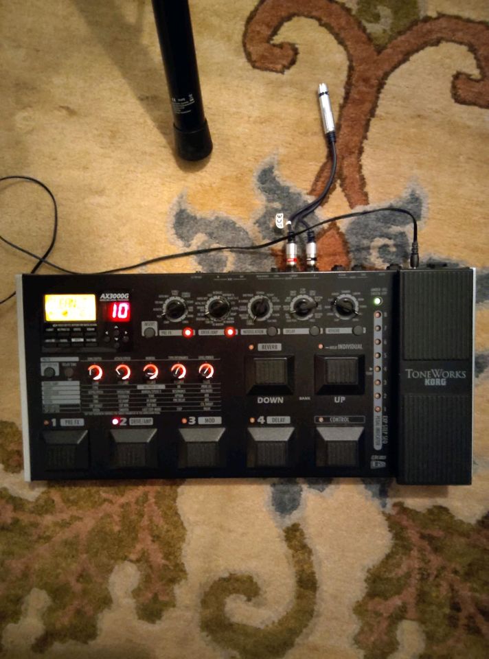 Korg AX 3000 G Gitarren Effektpedal Multi Effekt Gerät in Moers