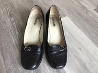 Leder Schuhe Pumps in Gr. 37 schwarz Bonn - Auerberg Vorschau