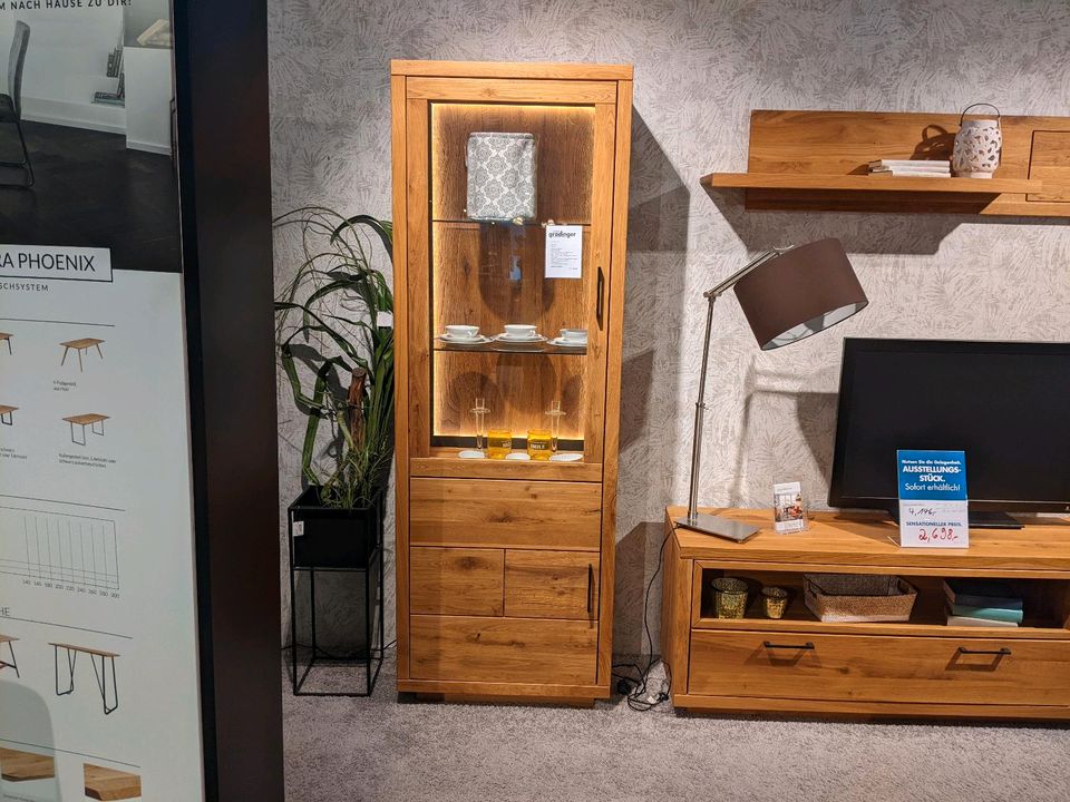 Vitrine + Hängeregal + Lowboard Natura Hartford Holz Eiche in Worms