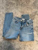 Zara Mom Jeans Destroyed S 36 Blau Damen Neu Nordrhein-Westfalen - Wülfrath Vorschau