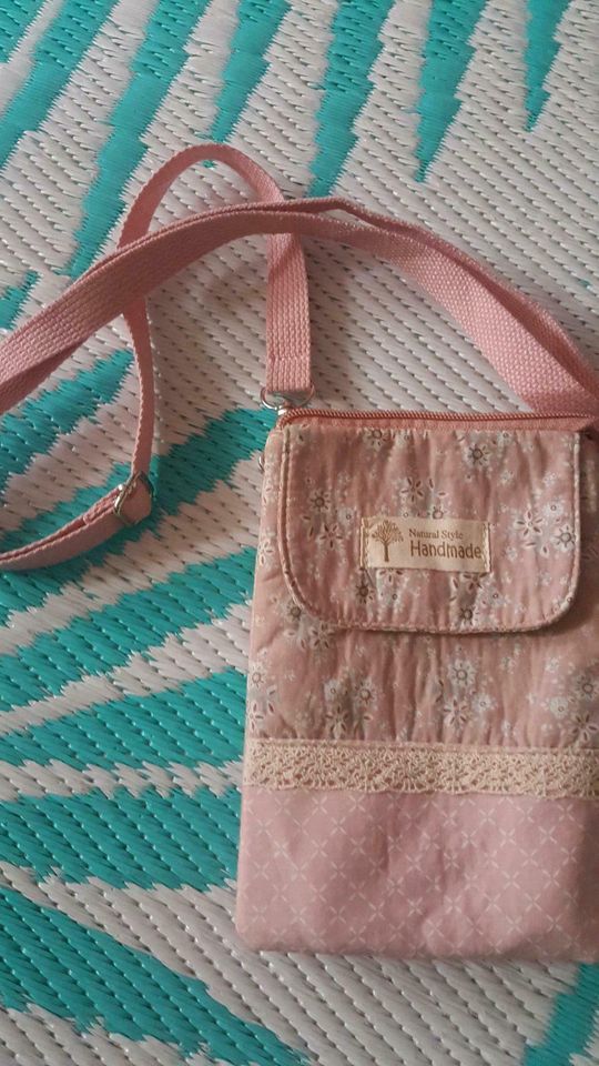 Natural Style Handmade Tasche klein rosa mit Spitze in Neubrandenburg