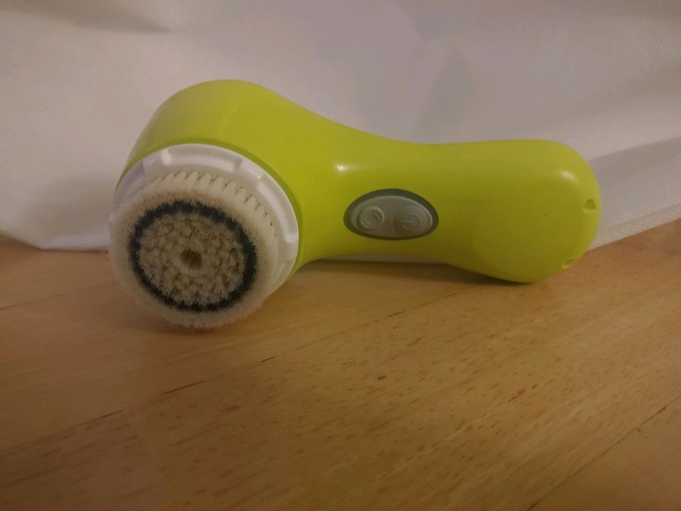 Clarisonic Mia 2 Gesichtsreinigungsbürste in Leopoldshöhe