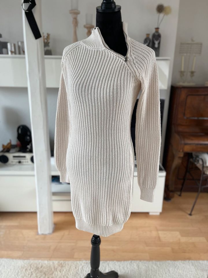 Strickkleid creme raffinierten Reisverschluss am Kragen S 36 Neu in Rostock