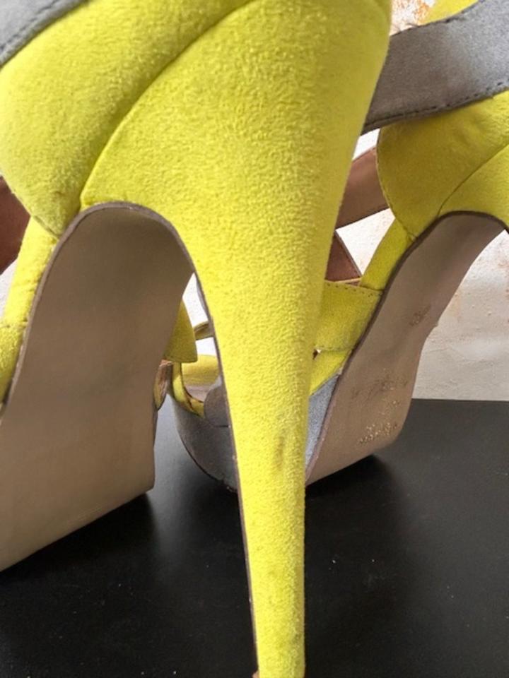 ❤️ Riemchen Pumps High Heels 39 getragen Sammler Stöckelschuhe in Stuttgart