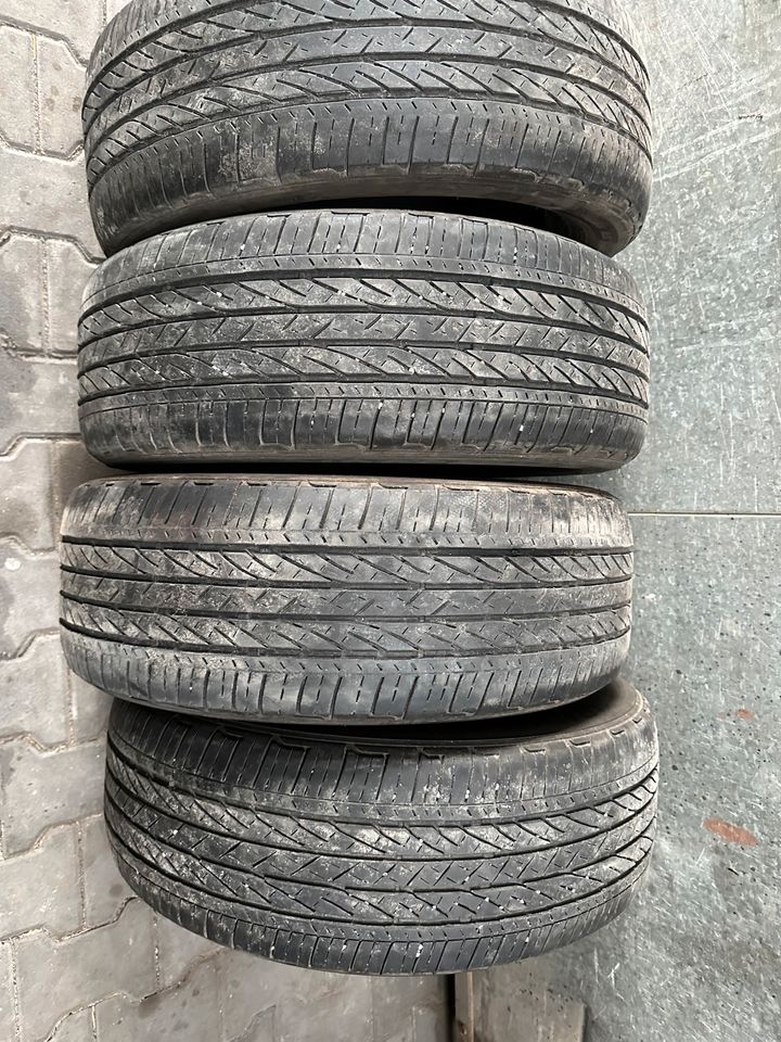 215/60 R 17 96H Bridgestone Dueler H/F in Bornheim