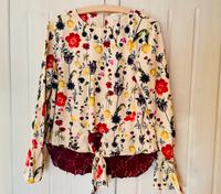 Sommerliche H&M Bluse in Größe 42 TOP ZUSTAND Nordrhein-Westfalen - Weilerswist Vorschau