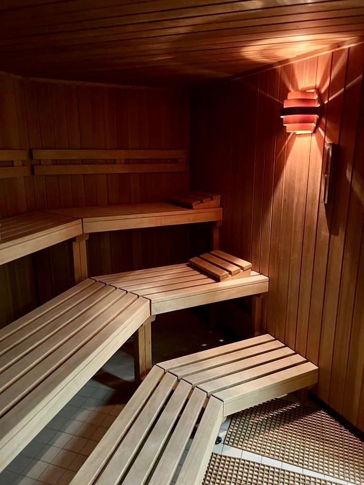 NEU renoviert: 2 Zi-ETW Travemünde Ostsee Balkon Pool Sauna in Lübeck