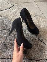 Tamaris Pumps schwarz Wildleder Optik Nordrhein-Westfalen - Dormagen Vorschau