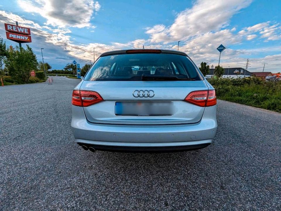 Audi A4 Avant 2013 2.0TDI 150PS in Lingenfeld