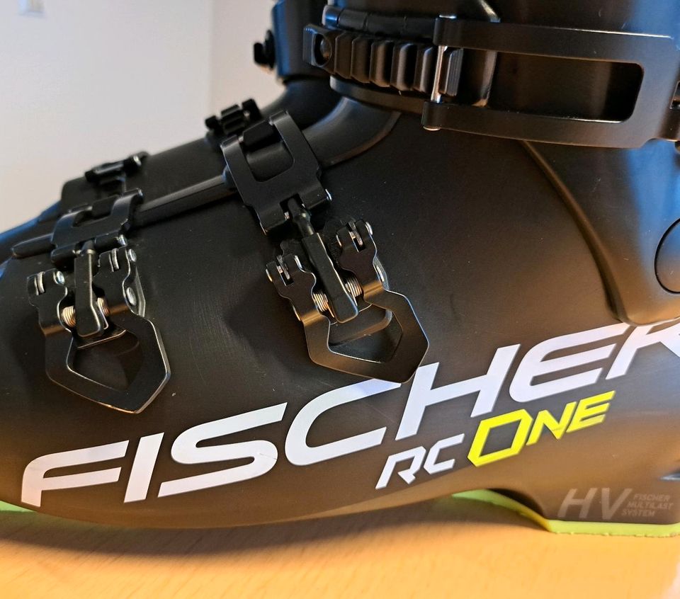 Fischer RC ONE 9.0 yellow black - Skischuhe Herren, 30-30,5, 46 in Rosenfeld